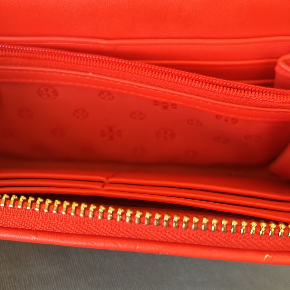 Tory Burch Red and Blue Patterned Wallet - Picture 8 of 12